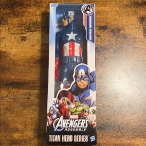 Marvel Avenger Captain America Action Figure